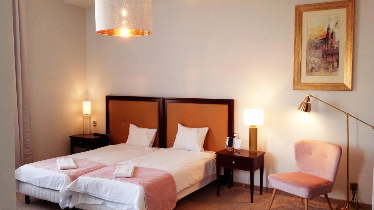 Holiday Suites Cracow クラクフ エクステリア 写真