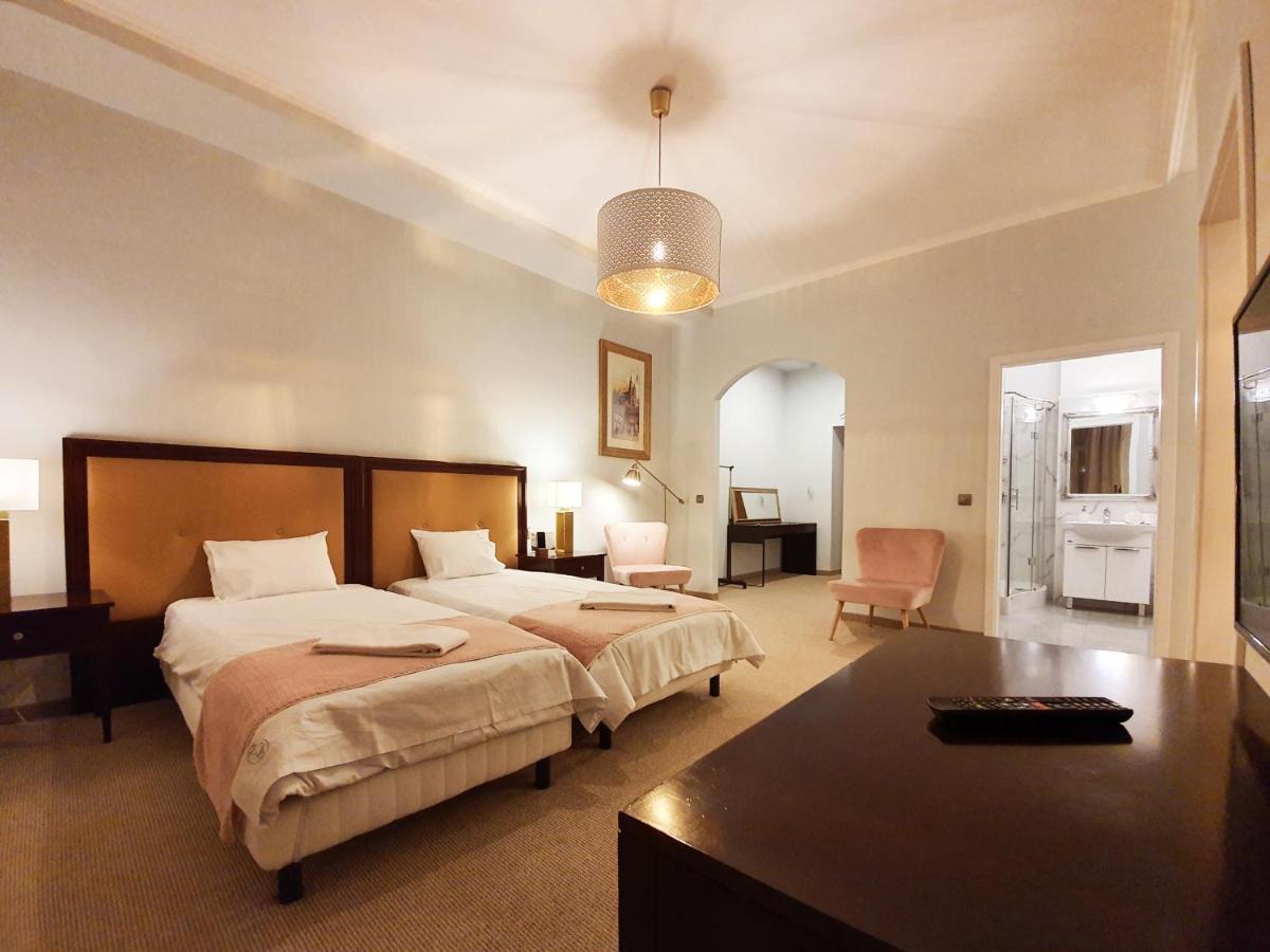 Holiday Suites Cracow クラクフ エクステリア 写真