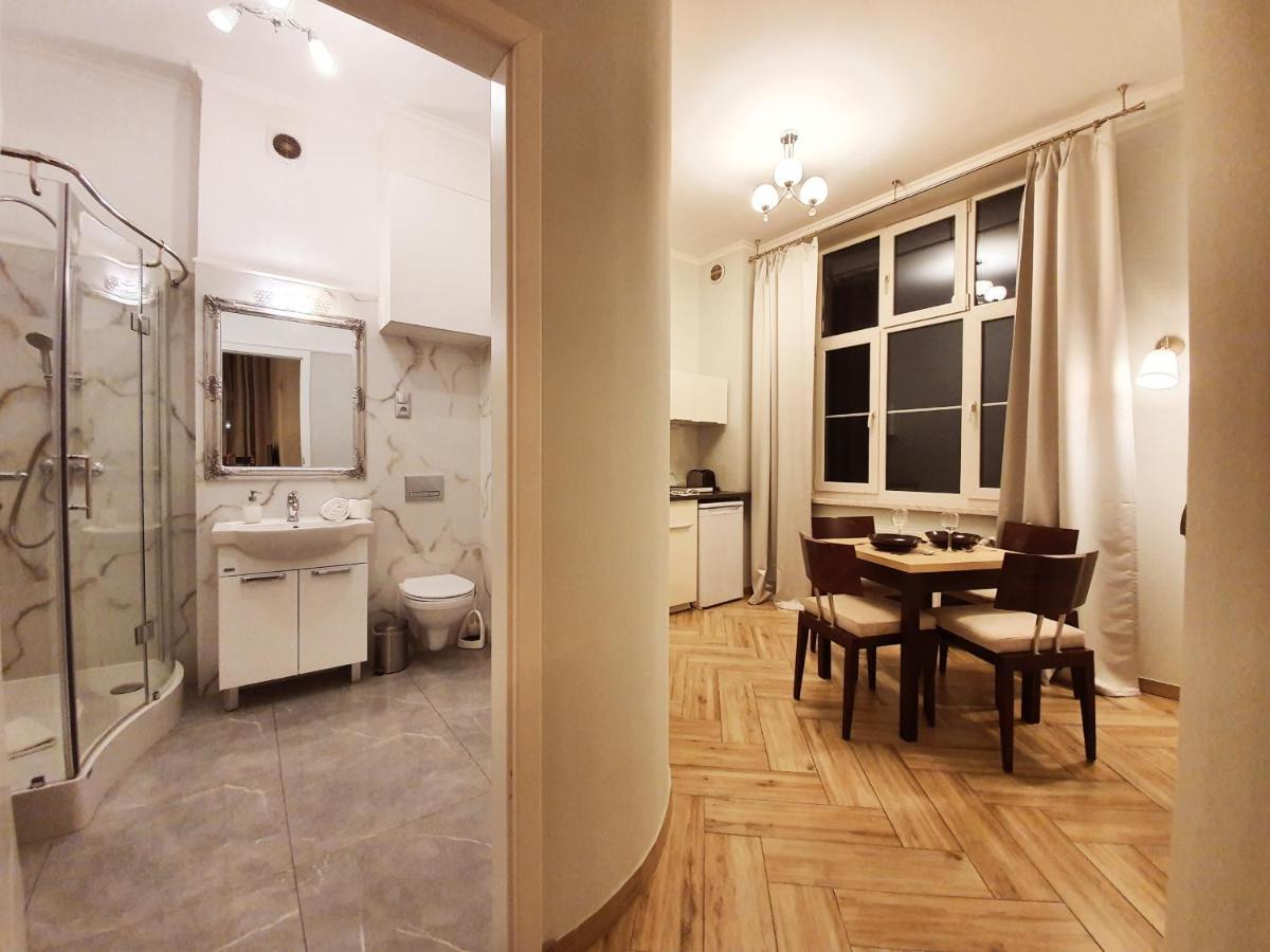 Holiday Suites Cracow クラクフ エクステリア 写真
