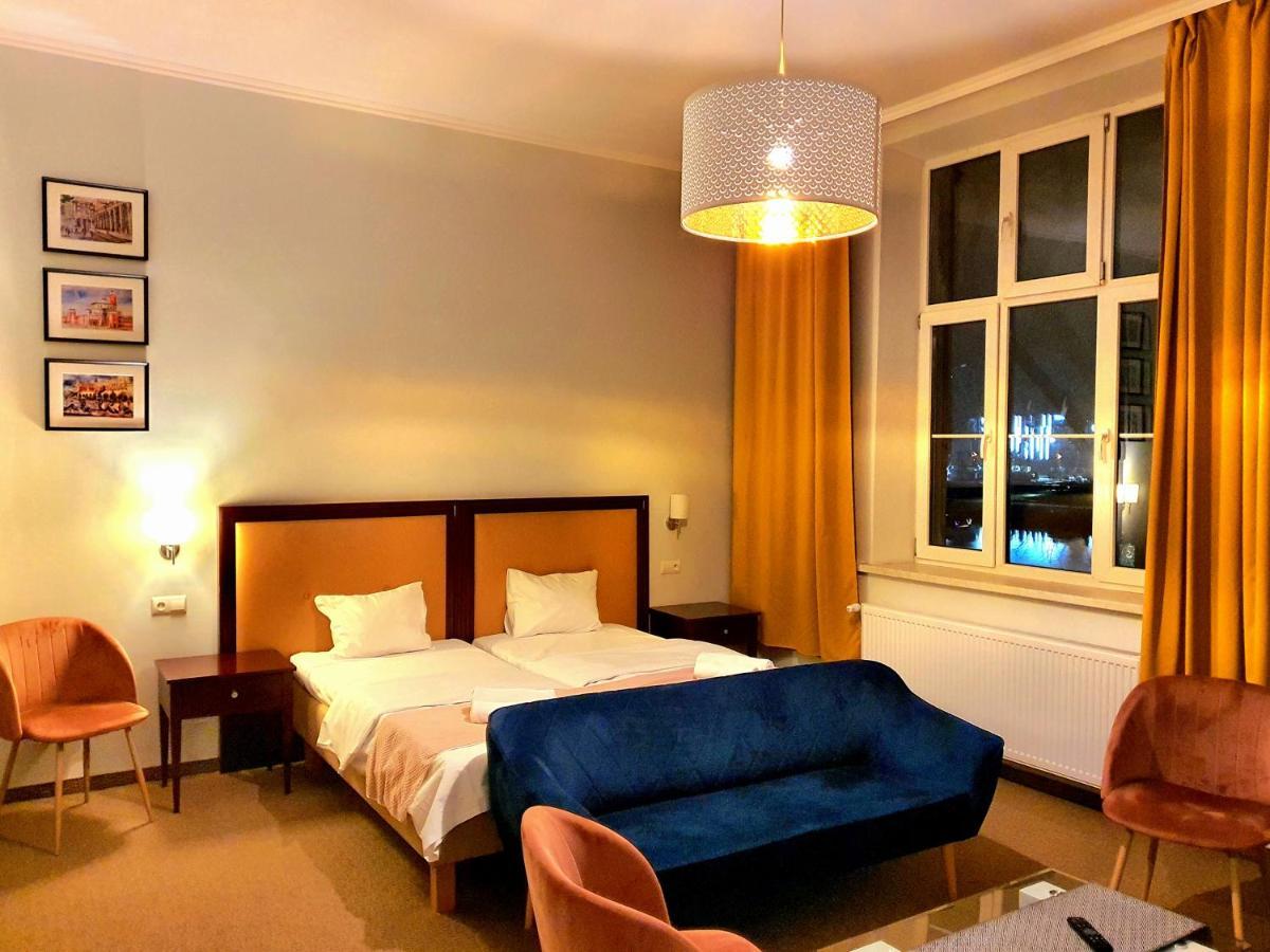 Holiday Suites Cracow クラクフ エクステリア 写真