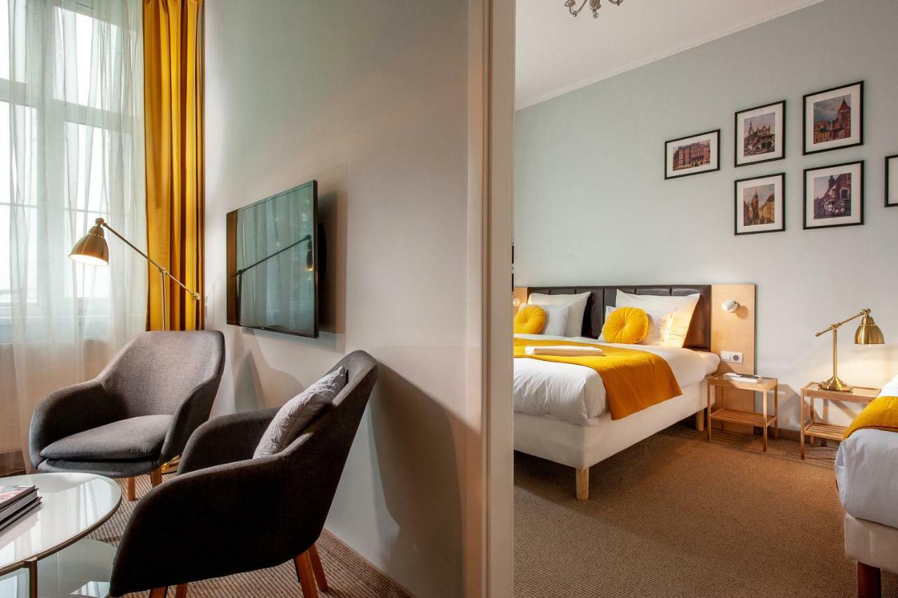 Holiday Suites Cracow クラクフ エクステリア 写真