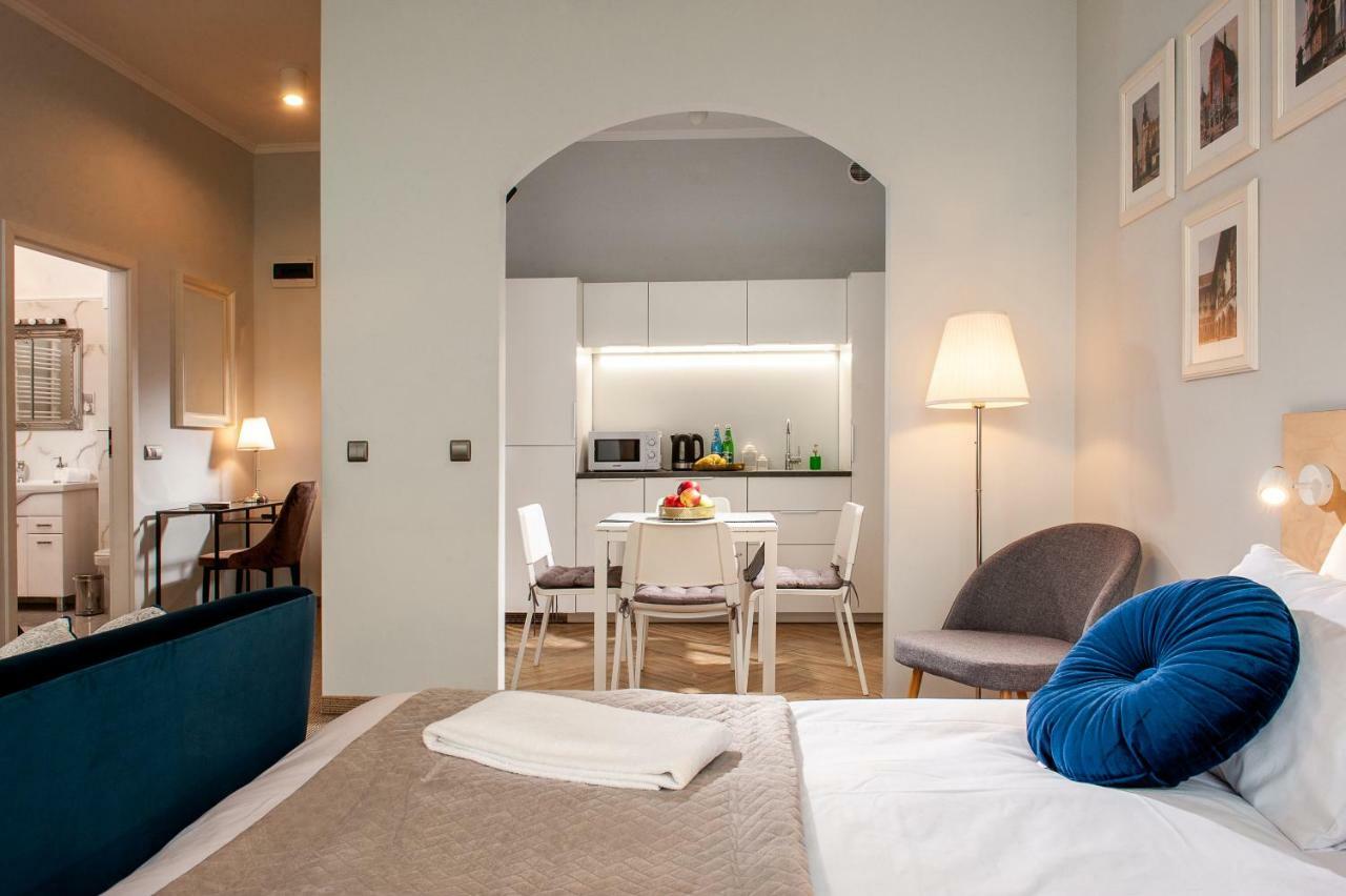 Holiday Suites Cracow クラクフ エクステリア 写真